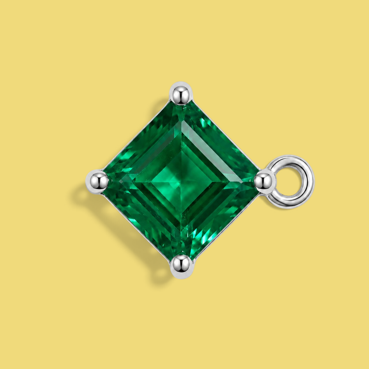 Diagonal Asscher-Cut Emerald Disegno Element