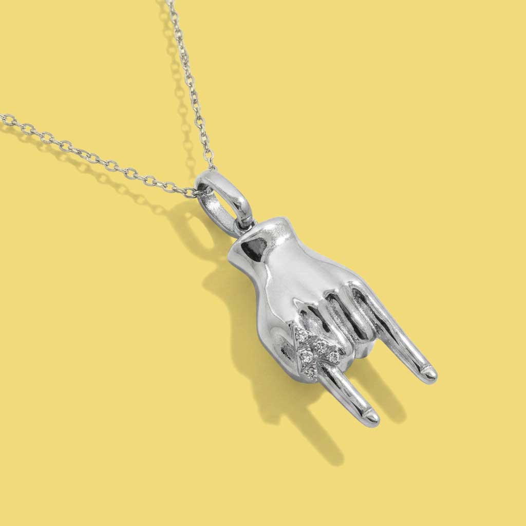 Mano Cornuto Pendant